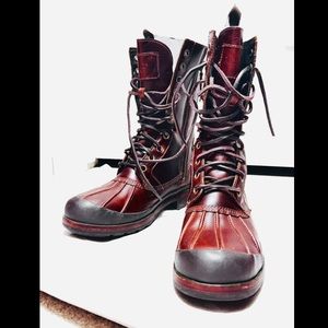 Ugg full leather boots in size 9
